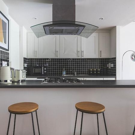 2Bed Stratford Apt With Easy Access To Central London, O2, Excel, Parking Nearby Exteriör bild